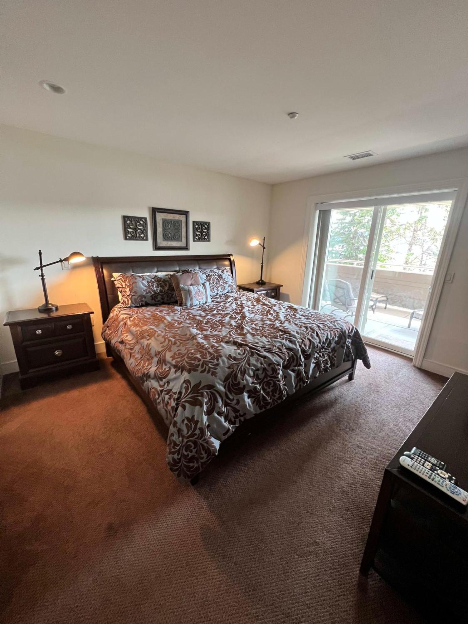Third Floor Suite With Lots Of Amenties Traverse City Exterior foto